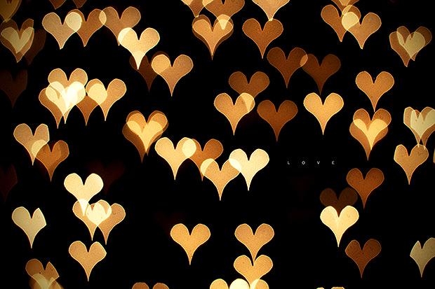 White and yellow heart bokeh